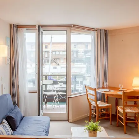 Les Marinas-15 By Interhome